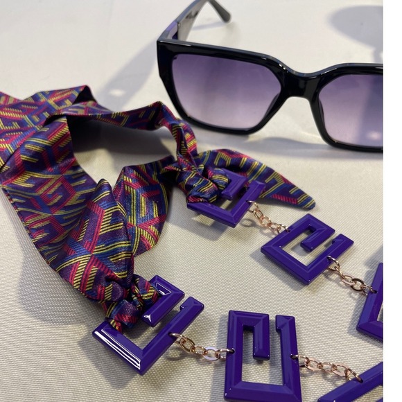 GUESS Black Purple Square Sunglasses with Detachable Scarf Chain Strap and Case - Picture 6 of 9